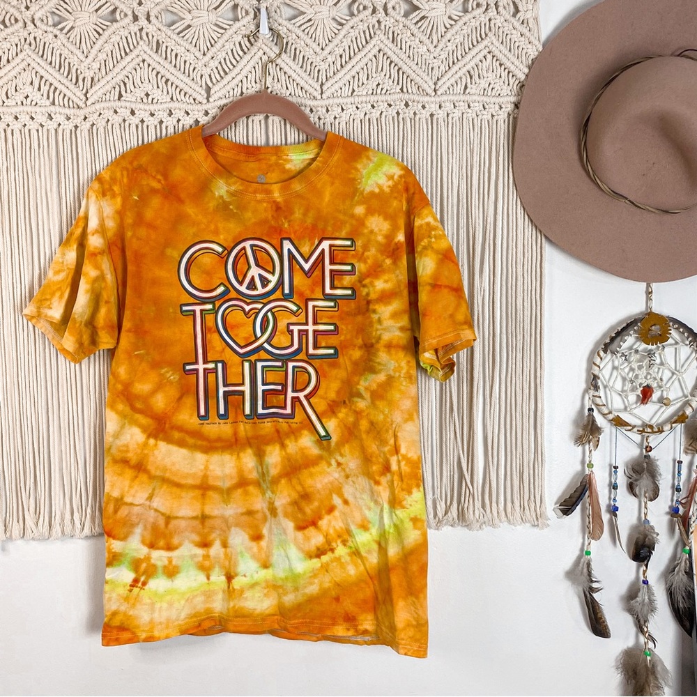 Tie Dye Come Together The Beatles Peace Love Graphic TShirt Size Medium